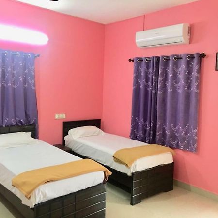 Royal Palace Guest House Chennai Exterior foto